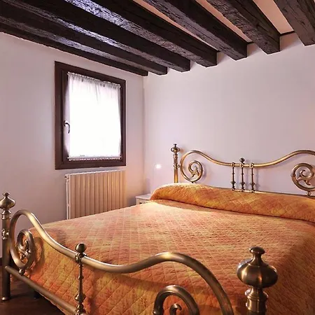 Ca Dei Dai Apartment *